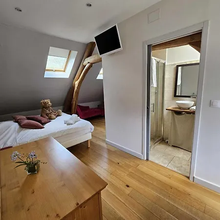 Au Refuge Des 3 Ours - Chambres D'Hotes Et Cabanes Essuiles-Saint-Rimault Room photo